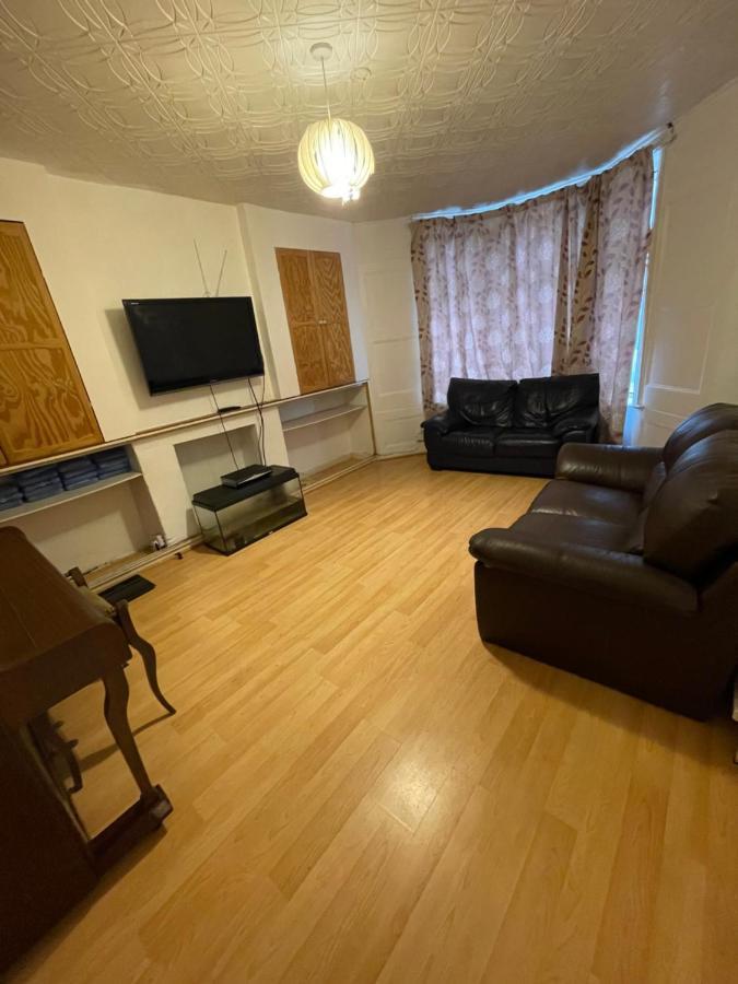 Elmdene Road - Large Room 런던 외부 사진